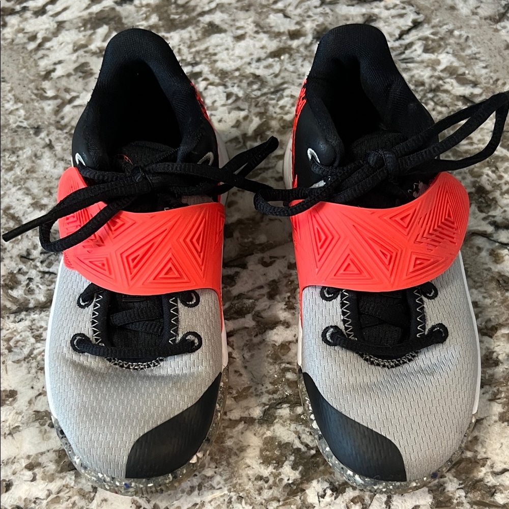 Nike Kids Sneakers in Vibrant Red and Sleek Gray